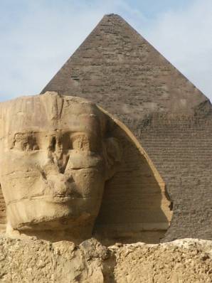 Photo : Sphinx et pyramide